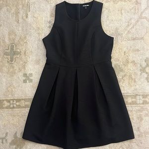 Sleeveless black dress